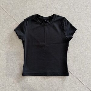 Uniqlo Black Mini T-Shirt